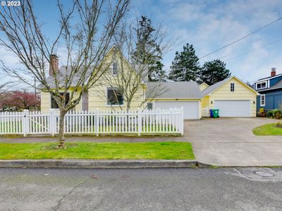8358 NE Holladay St, Portland, OR, 97220