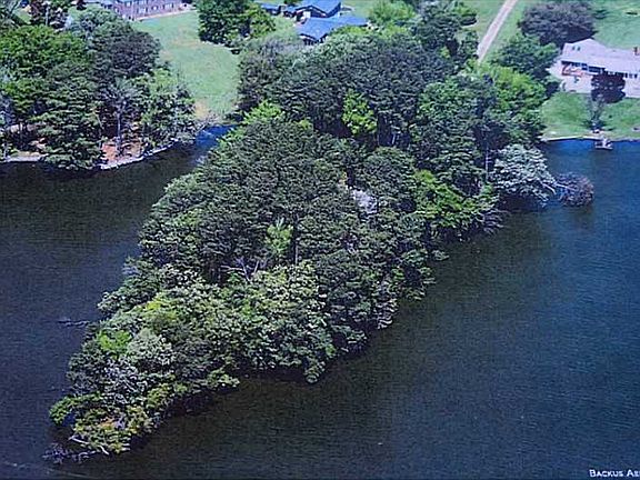 2nd image of 4001 Heutte Dr
