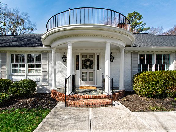 3rd image of 4709 Stiller St