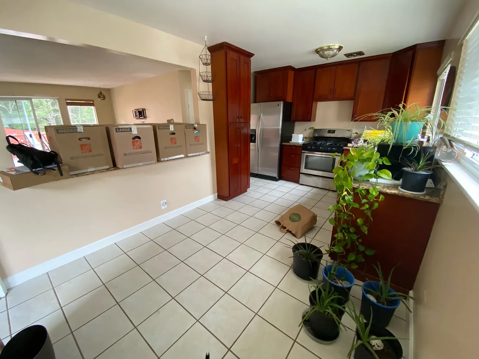 3 bed, 1080 sqft, $5,100 — Photo 4