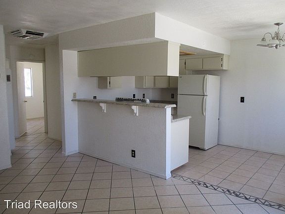 4th image of 73584 Desert Trail Dr APT A