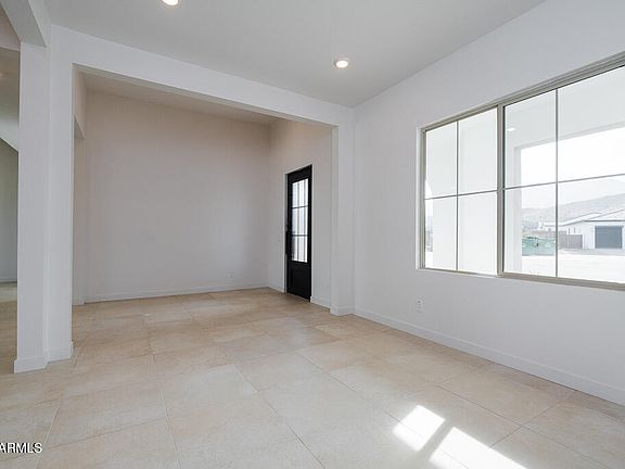 4th image of 3832 W LODGE Drive