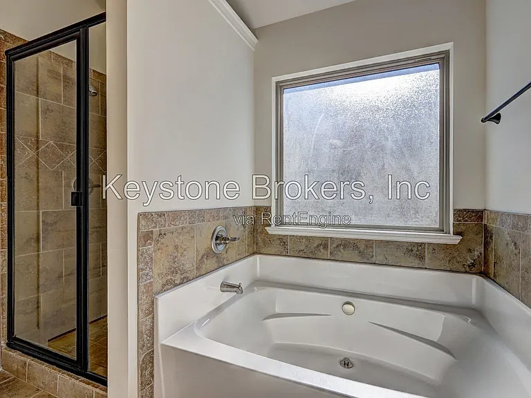 1216 Trophy Club Ave — Photo 19