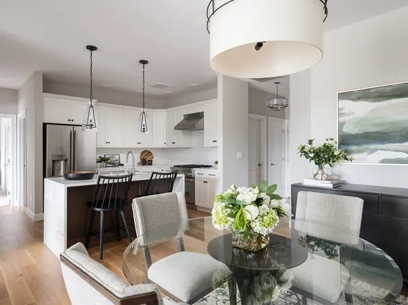 266 Monponsett St #205, Halifax, MA 02338