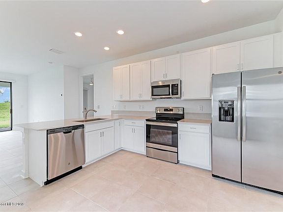 3rd image of 2610 Treasure Cay Ln