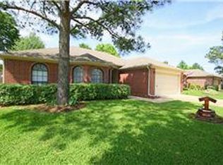 5702 Village Park Dr, Katy, TX 77493