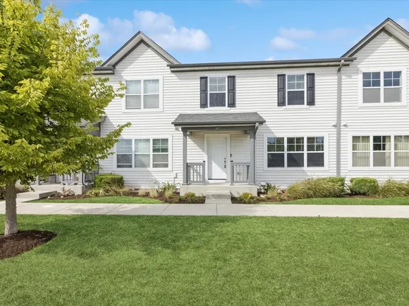 67 E Robinson Ave, Cortland, IL 60112