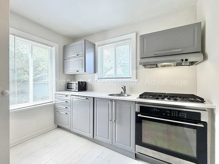 316 Spencer — Photo 21