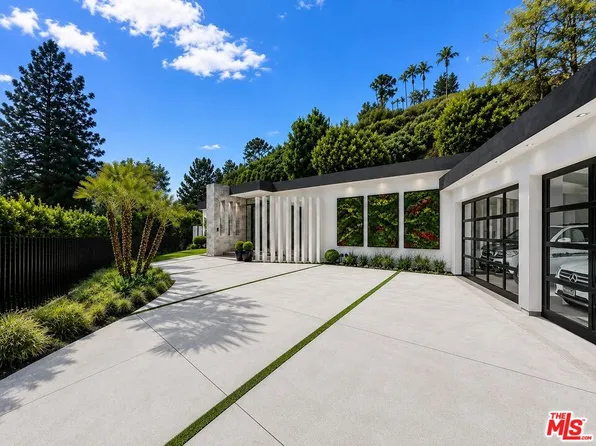 1049 Loma Vista Dr, Beverly Hills, CA 90210