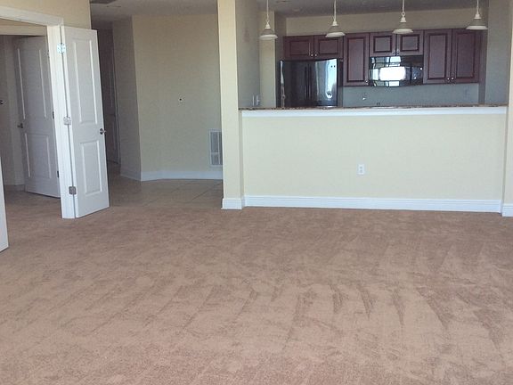 3rd image of 628 Cleveland St APT 1113