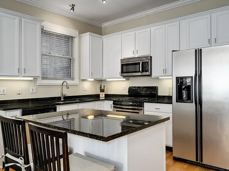 2512 W Thomas St #1 — Photo 7
