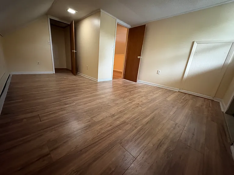 95 Merchants Ave #3 — Photo 2
