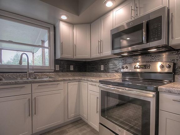 2nd image of 614 Benjamin Dr