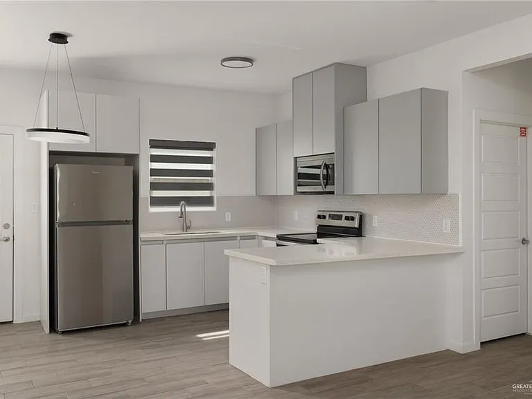 308 W Campeche Ave #2 — Photo 5