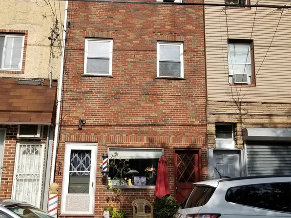 810 S 9th St #2, Philadelphia, PA 19147