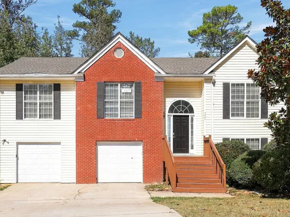 5280 Katherine Village Dr, Ellenwood, GA 30294