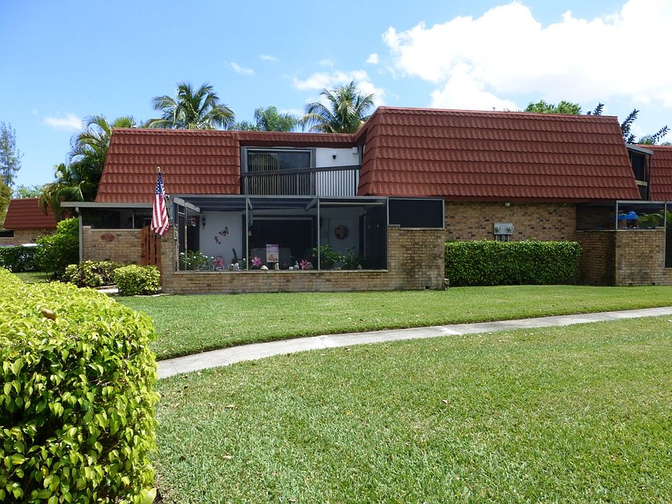 3 2.5 Townhome