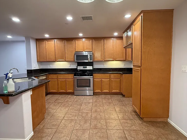 9441 Barstow Dr #102 — Photo 5