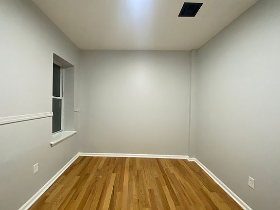 1st bedroom