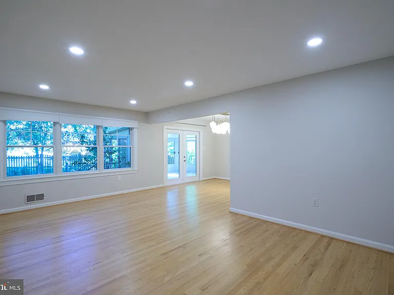 2403 Arrow Park Dr — Photo 16