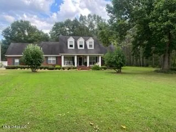 90 E Lambert Rd, Como, MS 38619