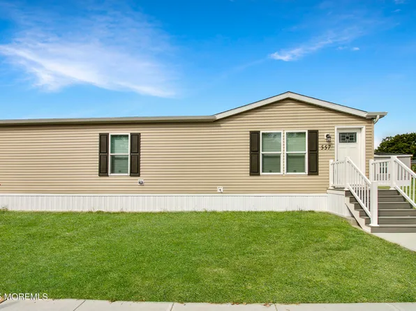 557 Sara Drive, Freehold, NJ 07728