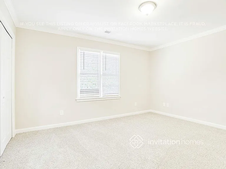 747 Edgewater Ln NW — Photo 16