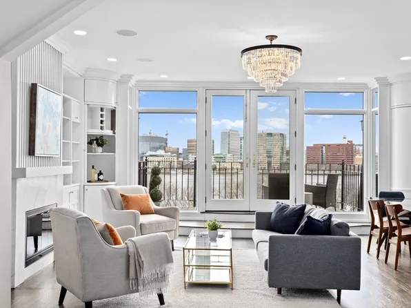 232 Beacon St APT 8, Boston, MA 02116