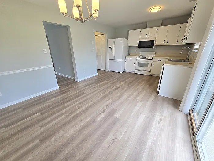 700 Wolftrap Ln — Photo 7