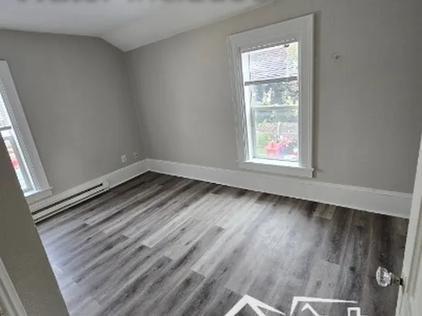 608 Otter Ave #A, Oshkosh, WI 54901