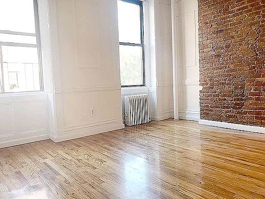 1st image of 340 E 13th St #3B