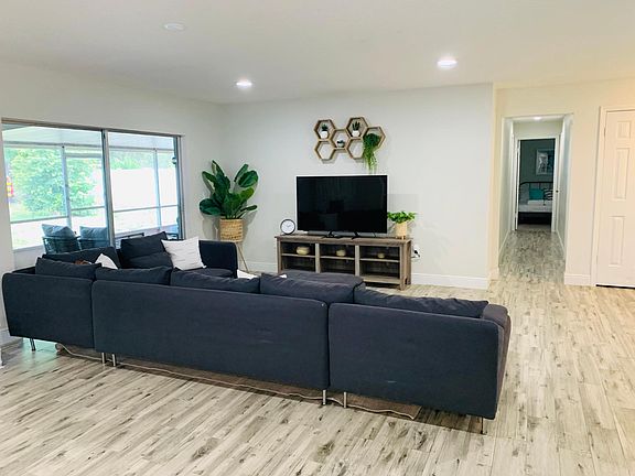 4th image of 6604 Sugarbush Dr