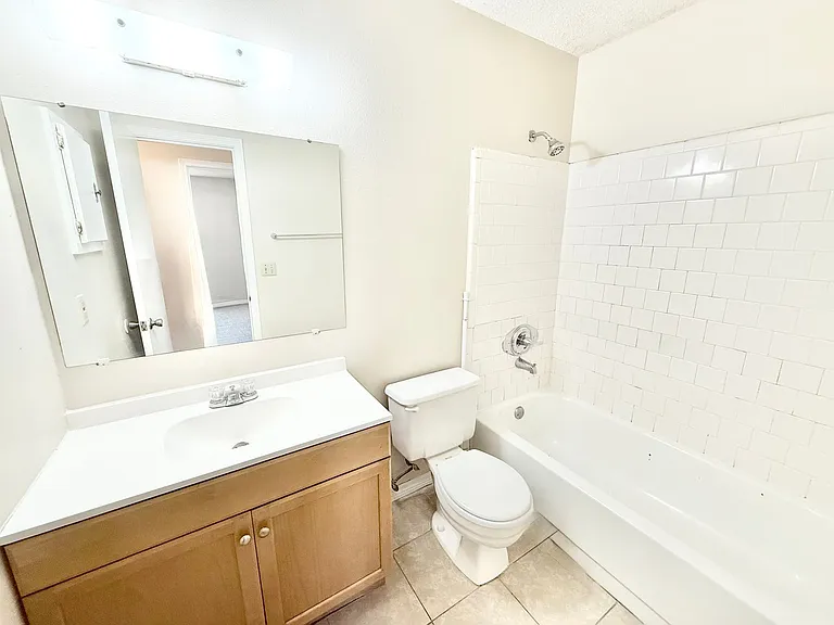 3864 Oakus Dr #5-B — Photo 7