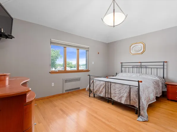 21-34 74th Street image 11 of 14