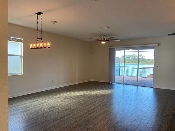 4th image of 2069 Lake Side Ave