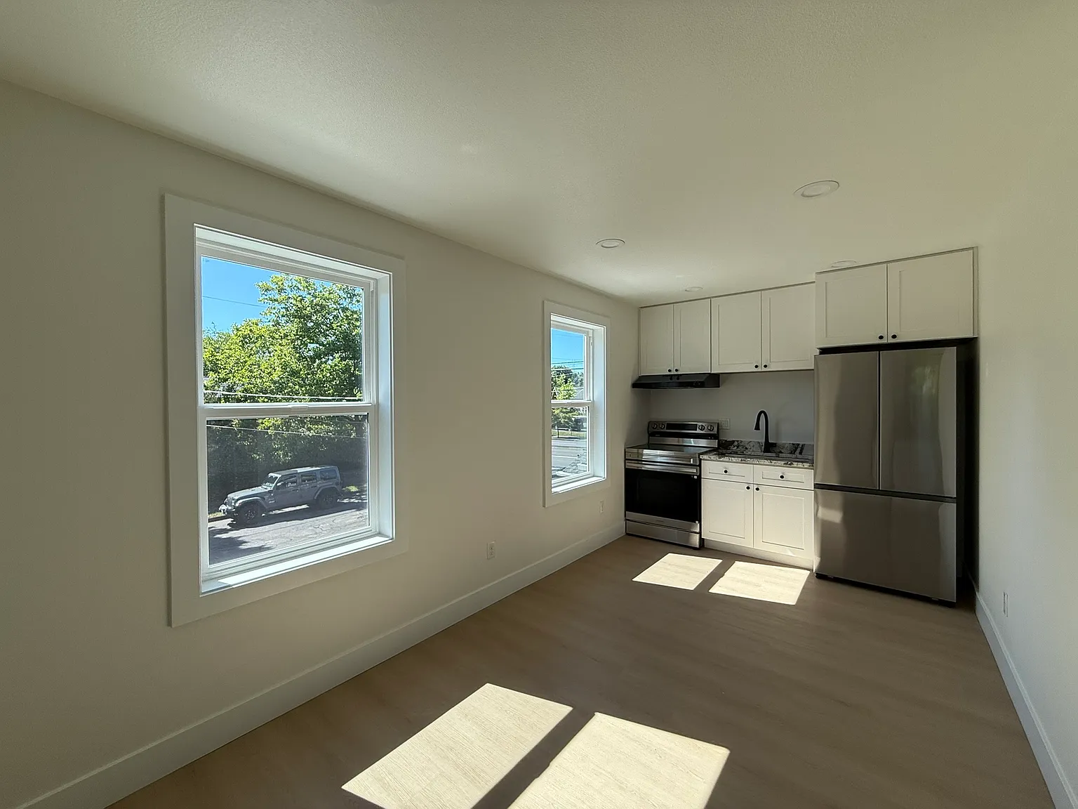2111 E Mill Plain Blvd - A — Photo 4