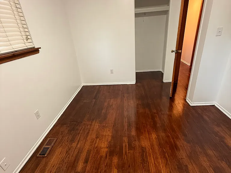 2324 Kincaid St — Photo 8