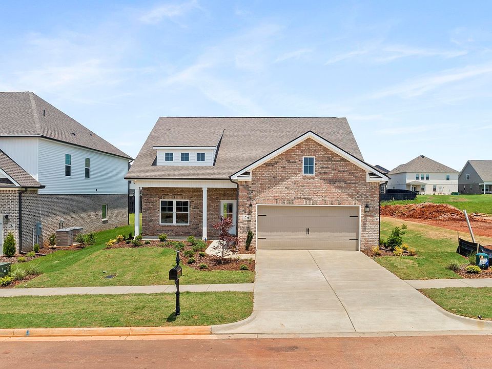 1st image of 5 Hancock Ln