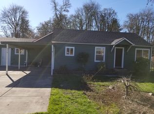 576 S 46th St, Springfield, OR 97478