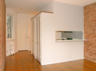 229 E 96th St APT 3RE, New York, NY 10128