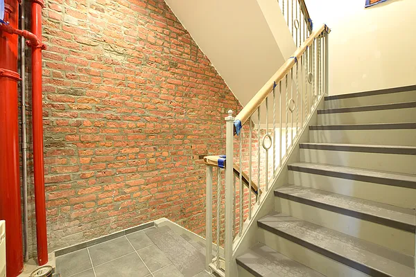 Rented by Keren Capital Group, LLC | media 19