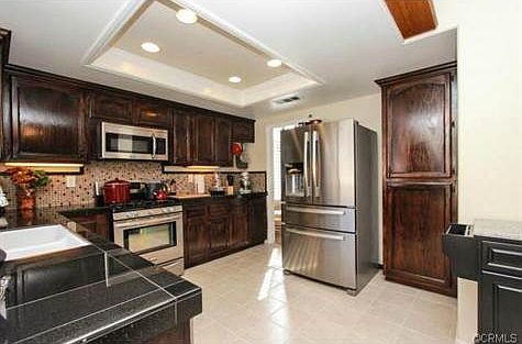 4th image of 43130 Charlton Ave