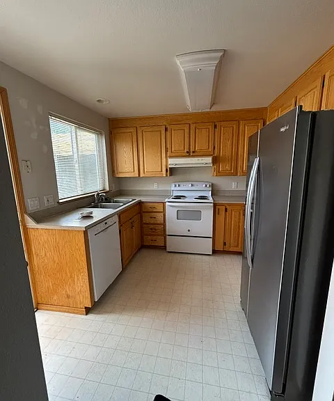 217 E Belair Dr — Photo 7