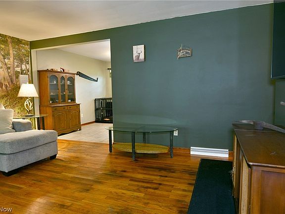 5th image of 1605 Difford Dr