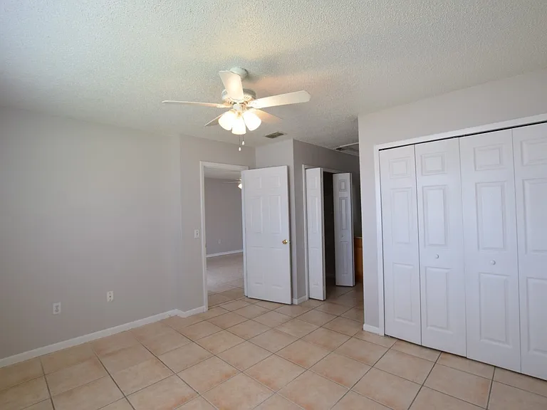 114 Cory Ln — Photo 9