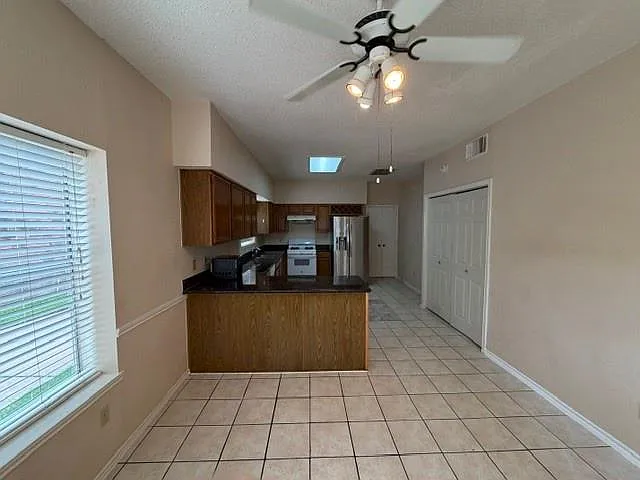 2210 Robinsons Ferry Rd — Photo 16