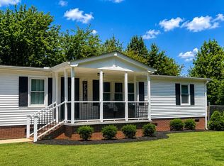 215 Lake Front Rd, Inman, SC 29349