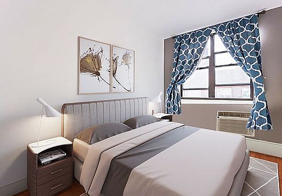2nd image of 307 E 93rd St APT 4