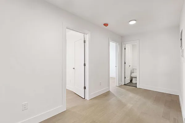 Rented by Compass | media 6