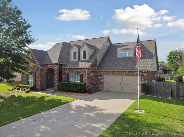13907 E 90th St N, Owasso, OK 74055